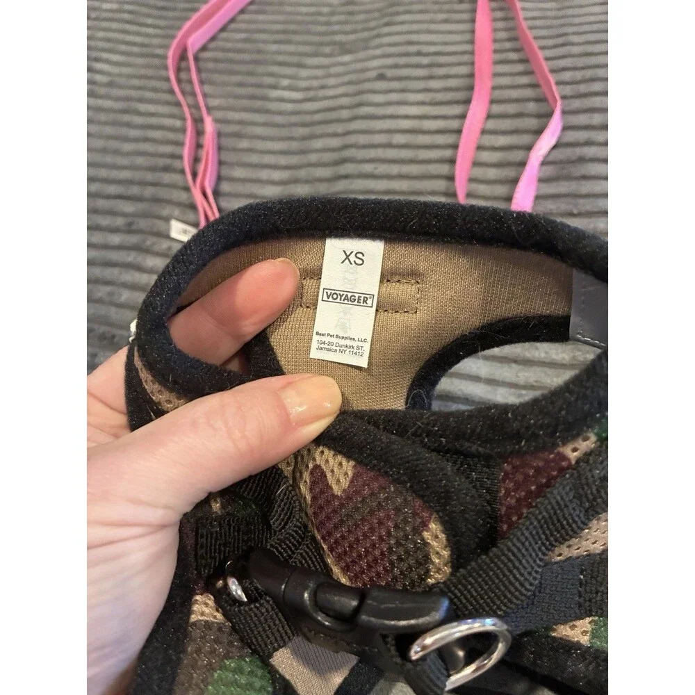 Cat And Dog harness and leash Size Xsmall and Camo print Very cute! Used once